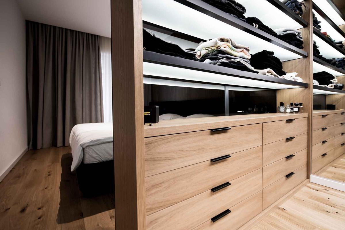 WENS DOOR - šatníkové riešenia